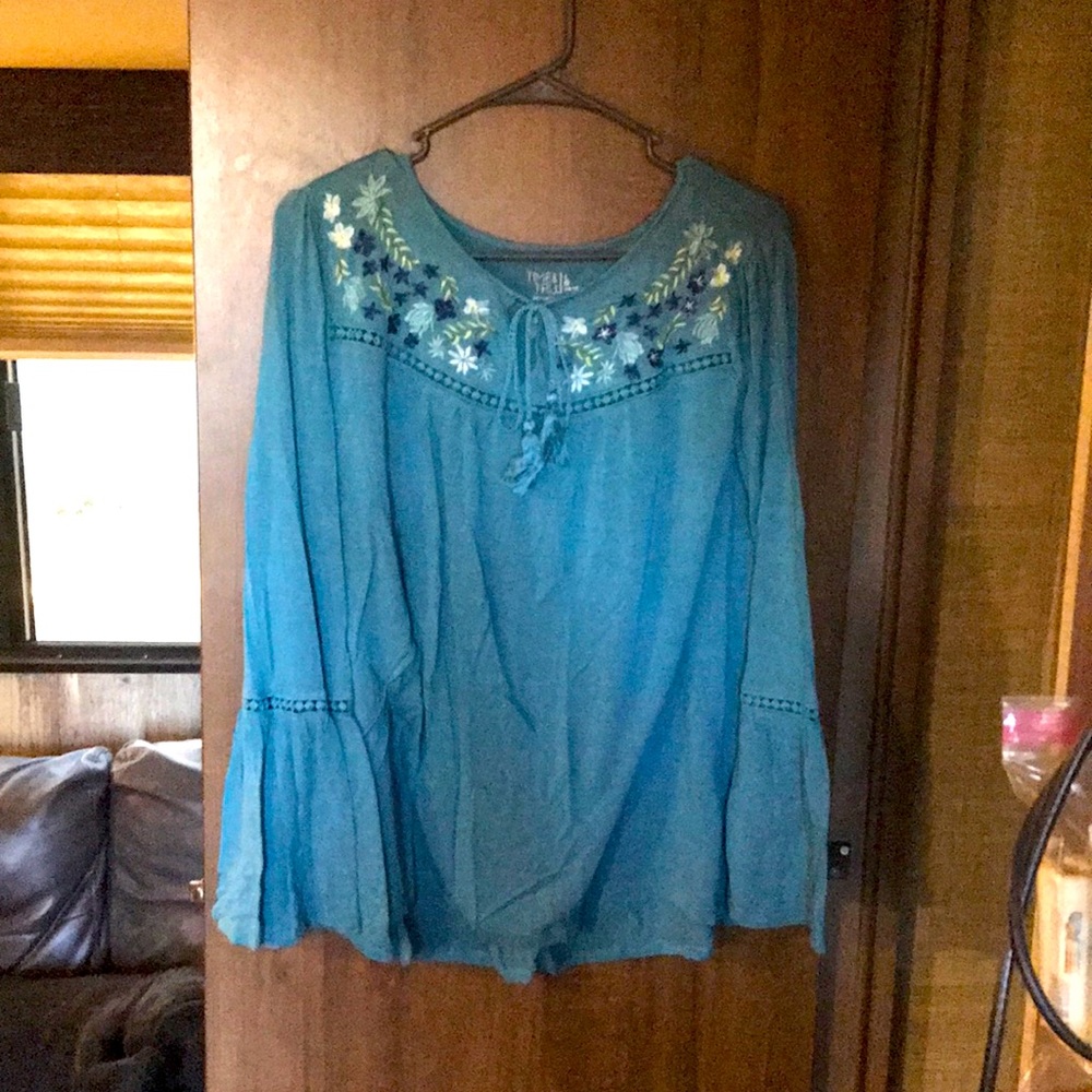 Long sleeve floral print blouse
